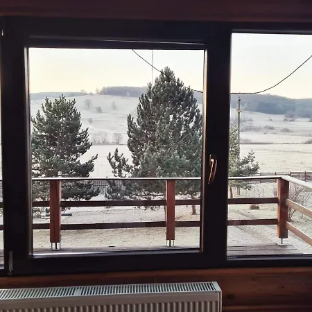 Lucky Roenk Vendeghaz Guest house