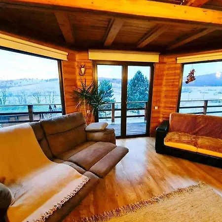 Lucky Roenk Vendeghaz Guest house *